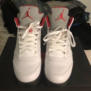Jordan Retro 5 Fire Red